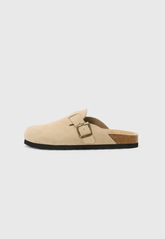 Pier One unisex Leather Clogs