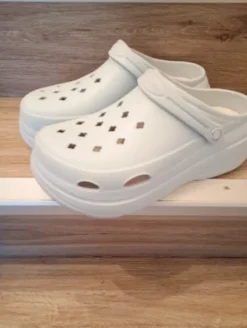 Plateau Clogs Bench