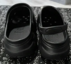 Plateau Clogs mit Charms neu 40/41