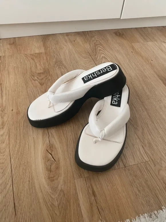 Plateau Flip Flops y2k weiß 38 Bershka