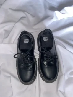Plateau schnür loafer