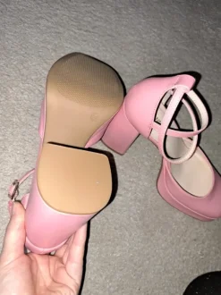 Plateau-Sandalen mit Blockabsatz von Catwalk