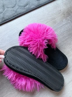 Plüsch Latschen pink