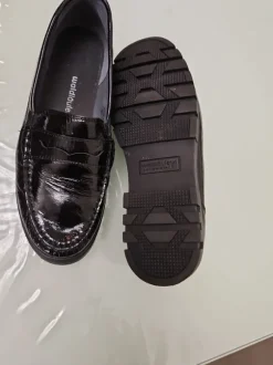 Prachtige dames lakschoenen