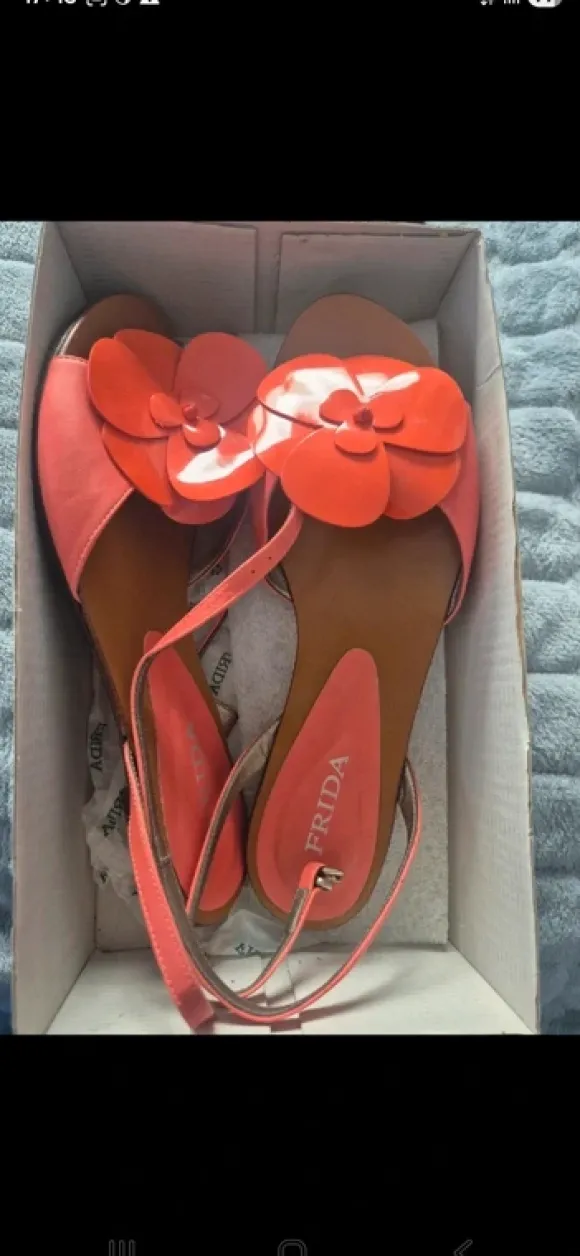Prachtige leren sandalen van Frida