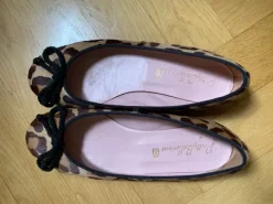 Pretty Ballerinas Leo