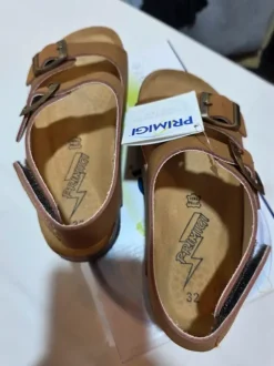 Primigi Birky in Hellbraun kinder Sandale Gr. 32 Neu Mit etikett