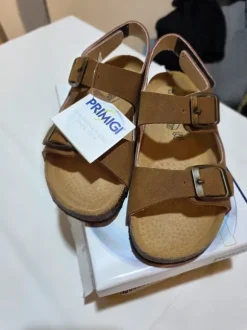 Primigi Birky in Hellbraun kinder Sandale Gr. 32 Neu Mit etikett