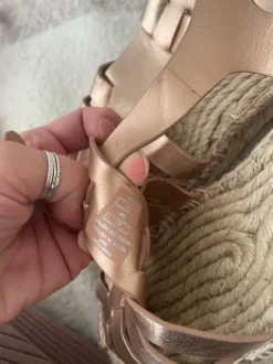 Pull&Bear espandrilles römersandalen Bast rosa Gr. 38