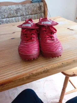 Puma Fußball Schuhe gr.42,5
