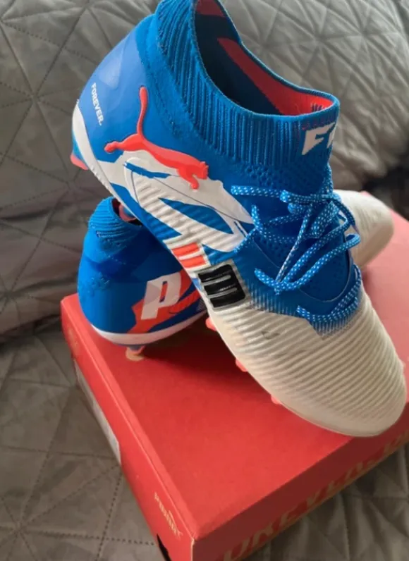 Puma Future 8 Ultimativ AG forever - neuwertig Gr43 (Für Kunstrasen)