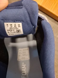 Puma Mädchen Sneaker neu und ungetragen Gr. 33