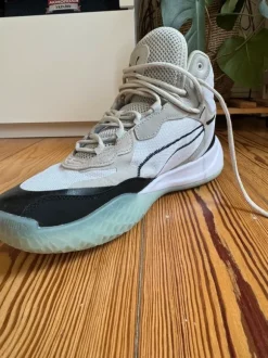 Puma Playmaker Pro Mid Basketball Shoes