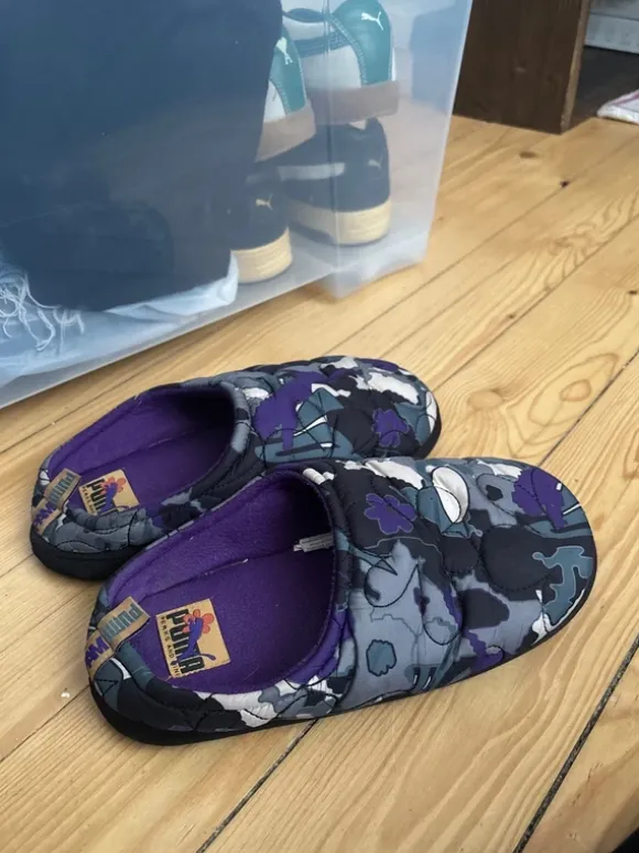 Puma puffy sandals