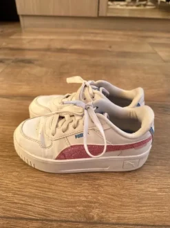 Puma sneakers maat 32
