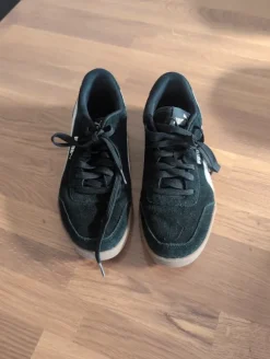 Puma Turnschuhe gr 39 schwarz