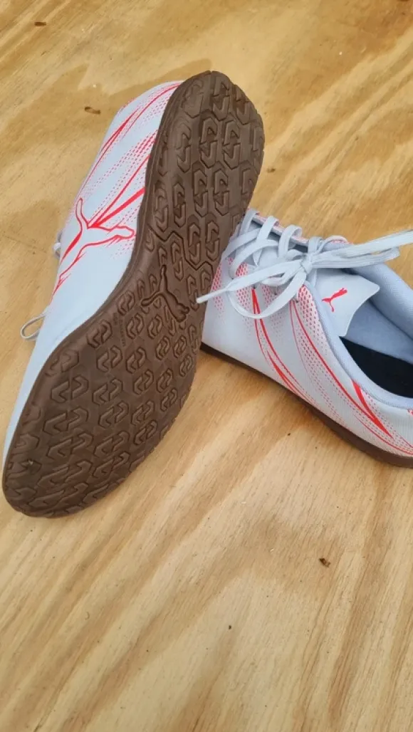 Pump zaalvoetbal schoenen maat 44 nieuw staat