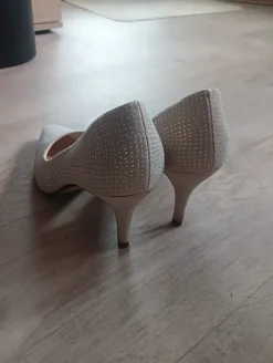 Pumps Beige mit Strass gr. 39