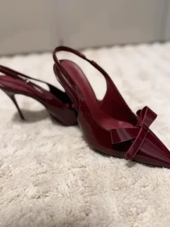 Pumps bordeaux met strik maat 39