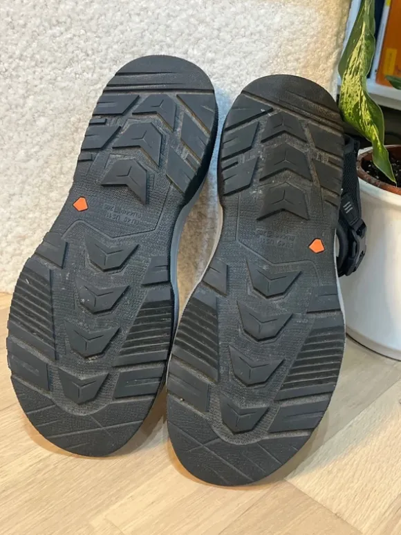 Quechua Outdoor Sandale neu!