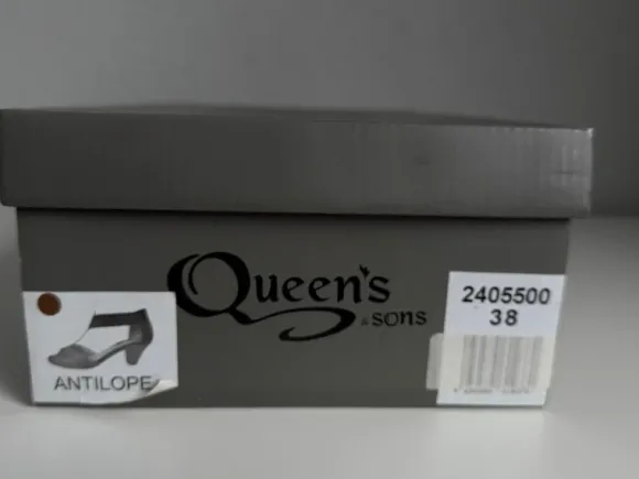 Queens & Sons Schuhe Größe 38 Sandalen Absatz