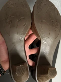 Queens & Sons Schuhe Größe 38 Sandalen Absatz