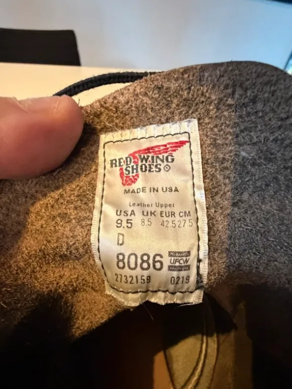 Red Wing Iron Ranger 8086 Charcoal Rough & Tough US 9.5 / EU 42.5