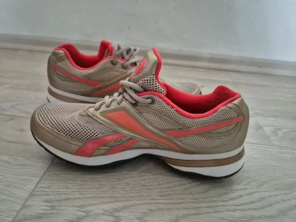 Reebok Easytone, Größe 41