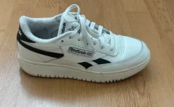 Reebok Sneaker Größe 40