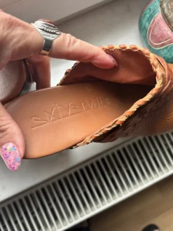 Sabots en cuir sixtyseven