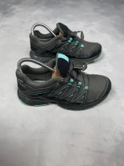 Salomon women’s gore Tex sneakers sz 37.5 eu 23cm