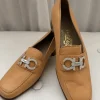 Salvatore Ferragamo Loafer Camel-/Beigeton – Echtleder 35