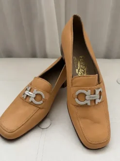 Salvatore Ferragamo Loafer Camel-/Beigeton – Echtleder 35