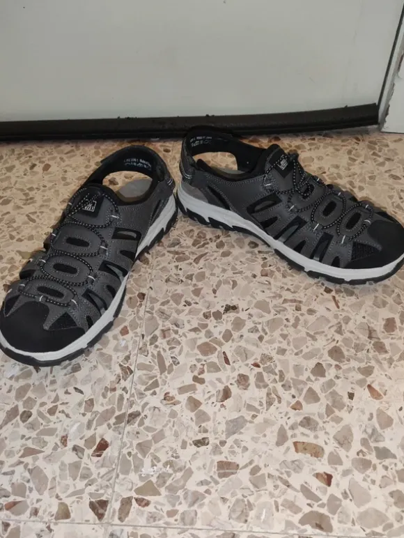 Sandal