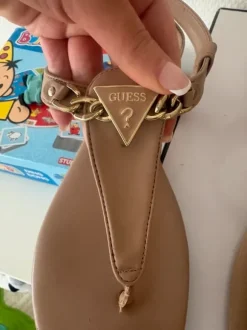 Sandale guess