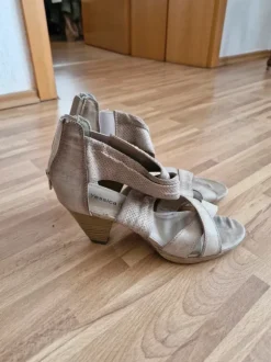 Sandalen