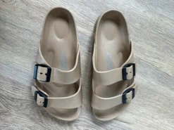 Sandalen Beige Neu Wasserschuhe Red Apple