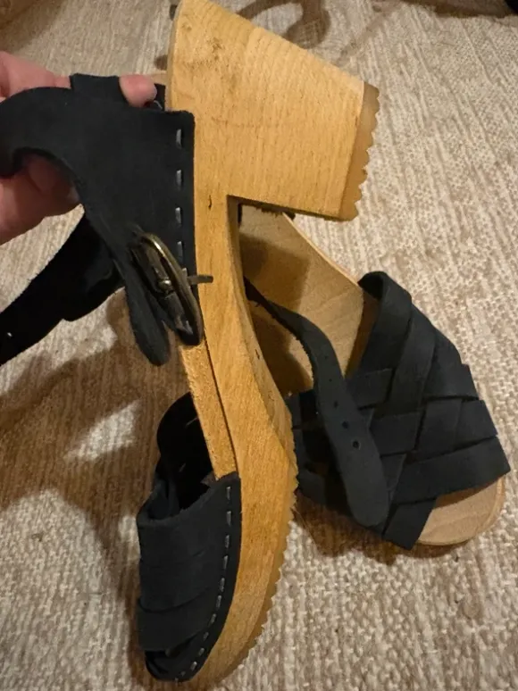 Sandalen Holz