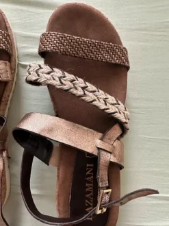 Sandalen maat 39 van Lazamani.