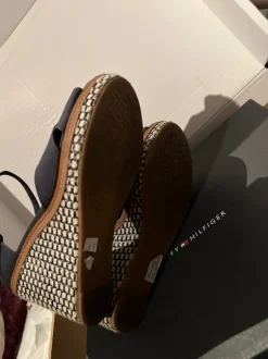 Sandalen mit Keilabsatz