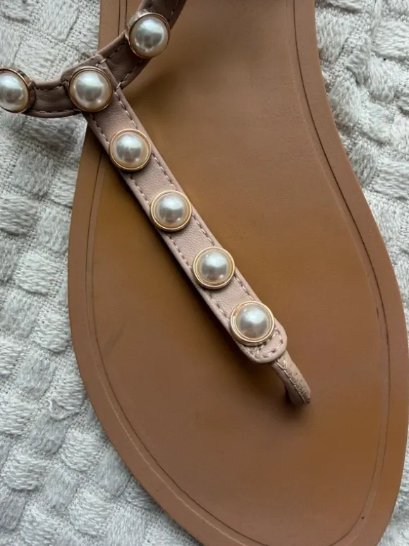 Sandalen: Perlen