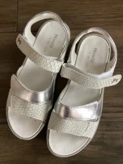 Sandalen Primigi weiß silber gr. 37 wie neu
