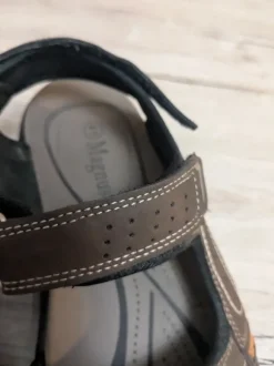 Sandalen von Magnus in Größe 41