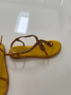 Sandalen Zehentrenner Gr. 41 Alma en Pena Neu OVP Senfgelb Schlange