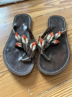 Sandalen Zehentrenner Perlen 38 Sandaletten afrikanisch