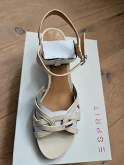 Sandaletten Esprit Gr 38