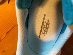 Saucony Endorphin Wettkampf / Laufschuhe Damen Gr. 40