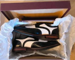 Scarpe "Brogue Gatsbay" vera PELLE bianca & Nera stile '20-'30. Nuove. Prezzo fisso