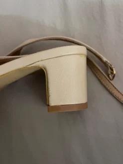 Scarpe con tacco basso