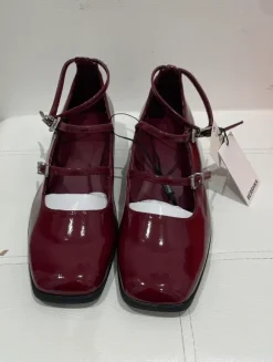 Scarpe con tacco basso bordeaux Bershka taglia 39